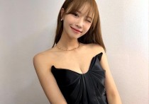 韩国女爱豆李美珠（与众不同的丰满感纤细的四肢令粉丝移不开眼）