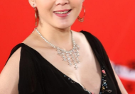女演员李琳多大了  她虽然已经处于息影状态却生活甜蜜充实