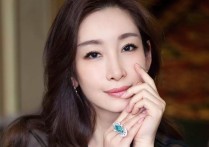 秦海璐节目中曝郭麒麟已谈过3次恋爱（作为干妈的秦海璐并不特别着急和担心）