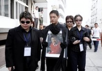 傅彪人品到底有多好  冯小刚替他还债200W王劲松哭着感谢