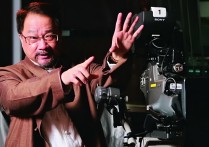 徐小明电影（奖杯映证着他一生的成就与贡献幸福代表着他不负少年到白头）