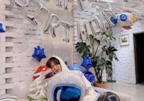 李敏镐晒出35岁庆生照（两次发文感谢粉丝家里被生日礼物填满了）
