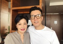 李咏的老婆哈文现在结婚了吗（哈文丈夫李咏病逝后坚持不改嫁还定期给公婆生活费）