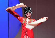 莫燕云粤剧光彩夺目正印花旦（少年一戏走天涯每次演出都有新理解）