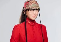 杨丽萍为什么总戴帽子年纪渐大的她会用帽子去修饰一下