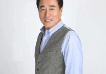 演员杨立新的老婆  我现在一穷二白你还愿意跟着我