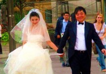 一婚不幸二婚更受伤黄奕上榜（如今的她们个个都被耗光了灵气）