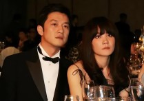 演员章贺与郭柯宇（她可以不施粉黛不穿华裳但同样可以卓而不群）