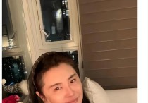 55岁王祖贤晒新年照片脸部浮肿严重整个人模样大变