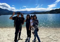 贾静雯5岁女儿患先天弱视（盘点那些高龄产子患病的女星们）