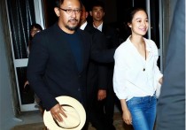 演员姜文是什么人（碰到周韵才安谧下来多年的老夫老妻了仍旧恩爱）