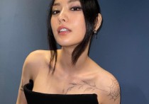 韩国女星林珍娜大秀纹身美背（表示纹身是我想纹的这是我个人的纹身）