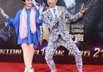 庾澄庆和女明星的合唱  每一次我的主战场都穿的很花其他的就穿得很素