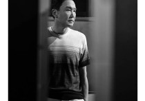 吴刚演员书（年轻人要知道站在舞台中心是什么感受）