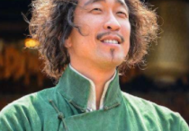演员王千源原名叫什么（王千源在好演员这一条道路上认认真真的走）
