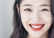 影视演员崔雪丽（在雪莉离世后每年她的忌日都有许多粉丝艺人为其缅怀）