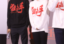 44岁张译为报恩（参演张艺谋《狙击手》一分钱没要大获网友好评）