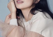 韩国地位最高女明星全度妍出席柏林电影节奖项拿到手软