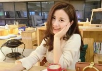 陈翔六点半中的女主球球（93年出生的她天生丽质戏里戏外同样靓丽）