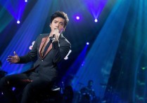 李健等乐坛地位上升很快的三个歌手（他们都参加过《好声音》）