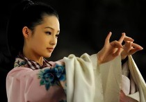 明星李泌被骗多少钱（因为她每个提款机上面多了一行字）