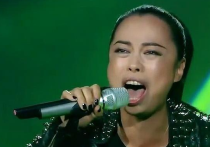 黄绮珊变美后身材苗条了  从气质到身材至少年轻了20岁吧