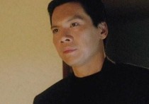 1996年白小航掌掴向华强（丁佩一通电话半年后白小航横死街头）