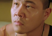著名男星陈治良  息影16年满身的肌肉似乎没有一点变化