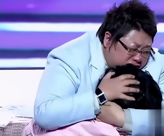 韩红与张婕在选秀节目中的感人瞬间